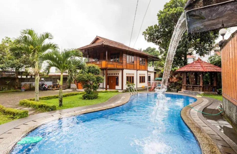 Villa Anjung Balak Cisarua Exteriér fotografie