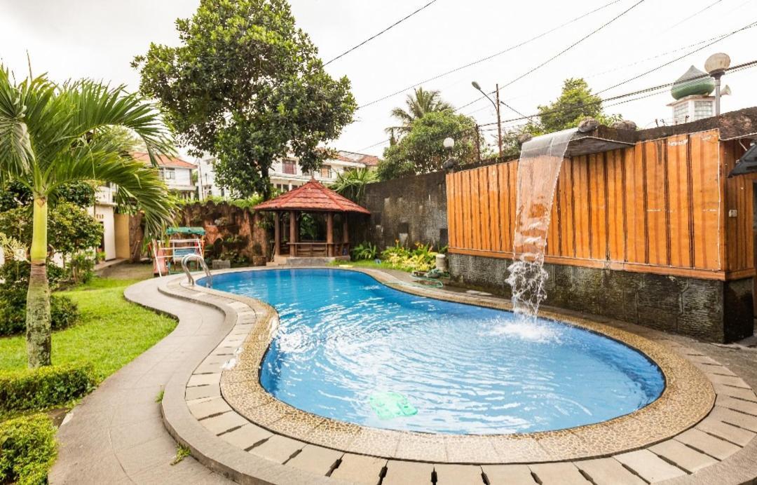 Villa Anjung Balak Cisarua Exteriér fotografie