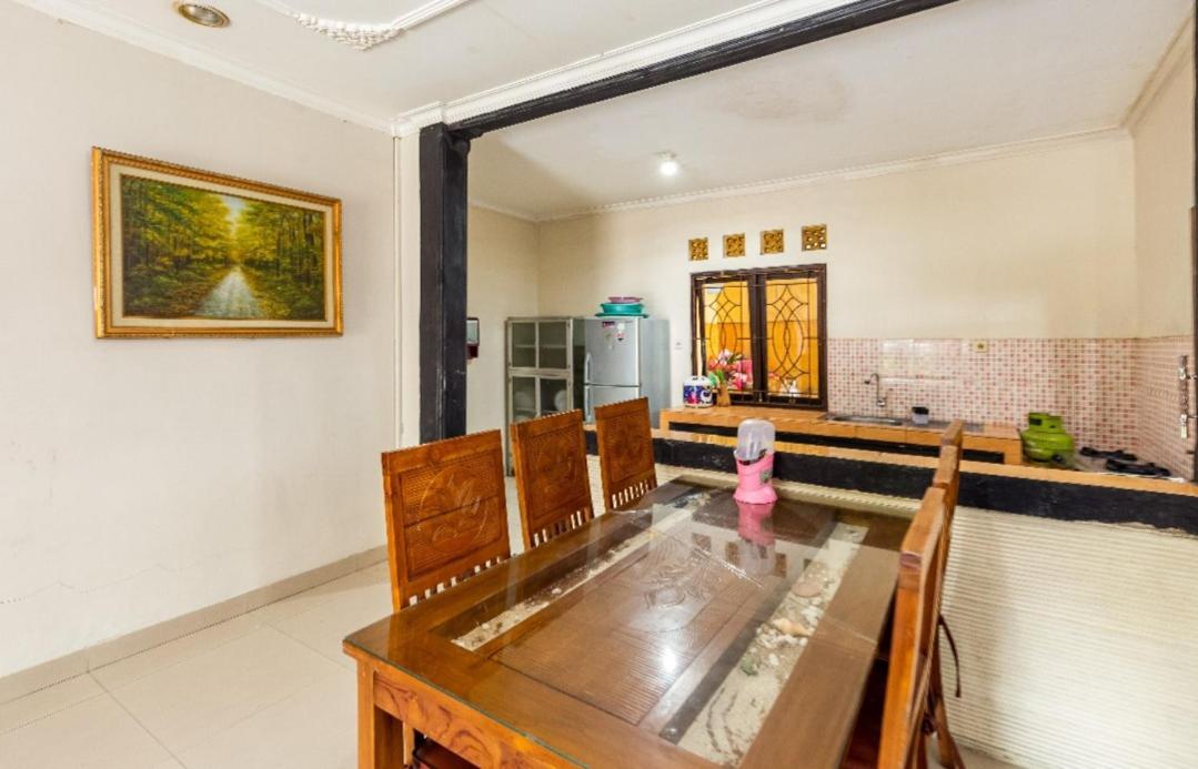 Villa Anjung Balak Cisarua Exteriér fotografie