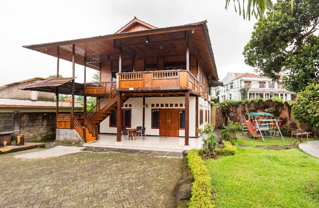 Villa Anjung Balak Cisarua Exteriér fotografie