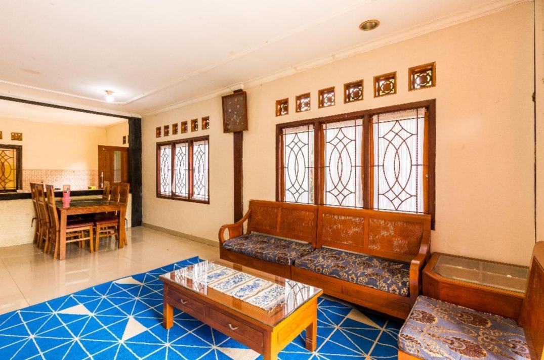 Villa Anjung Balak Cisarua Exteriér fotografie